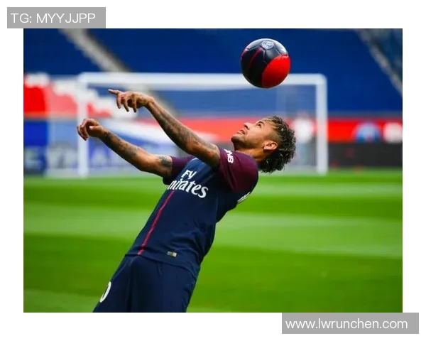 神级足球球星背后的传奇故事与辉煌成就揭示世界足坛的无限魅力