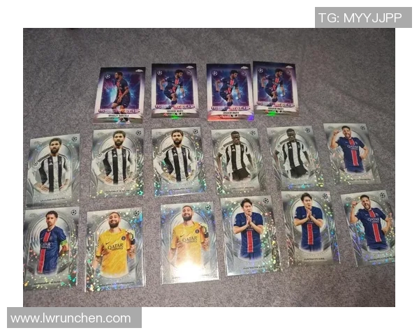 福克斯球星卡足球收藏热潮揭秘潜力球员和市场趋势分析